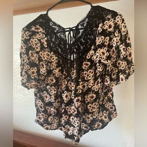 Forever 21 Floral Lace Crop